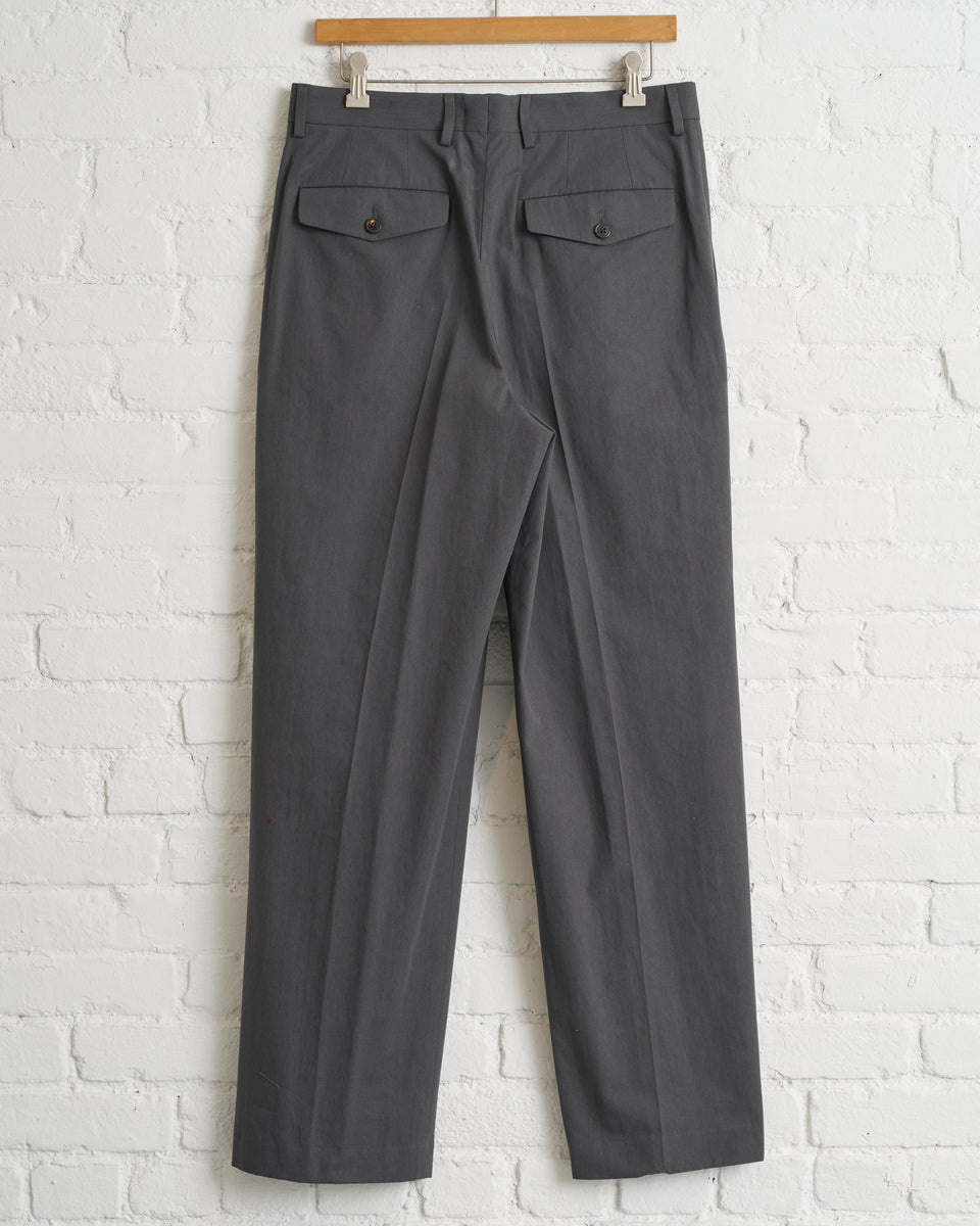 Dries_012_Back_5354161e-5cbc-