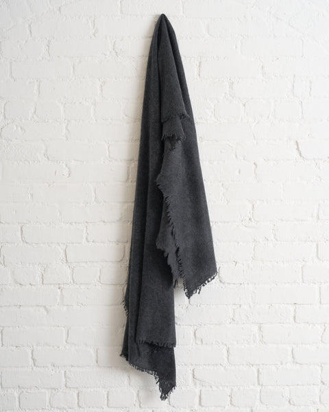 180 THE STORE CASHMERE SCARF, CHARCOAL GREY