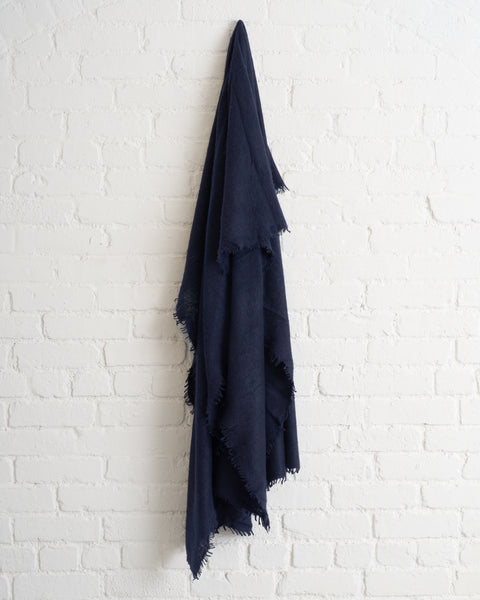 180 THE STORE CASHMERE SCARF, NAVY BLUE