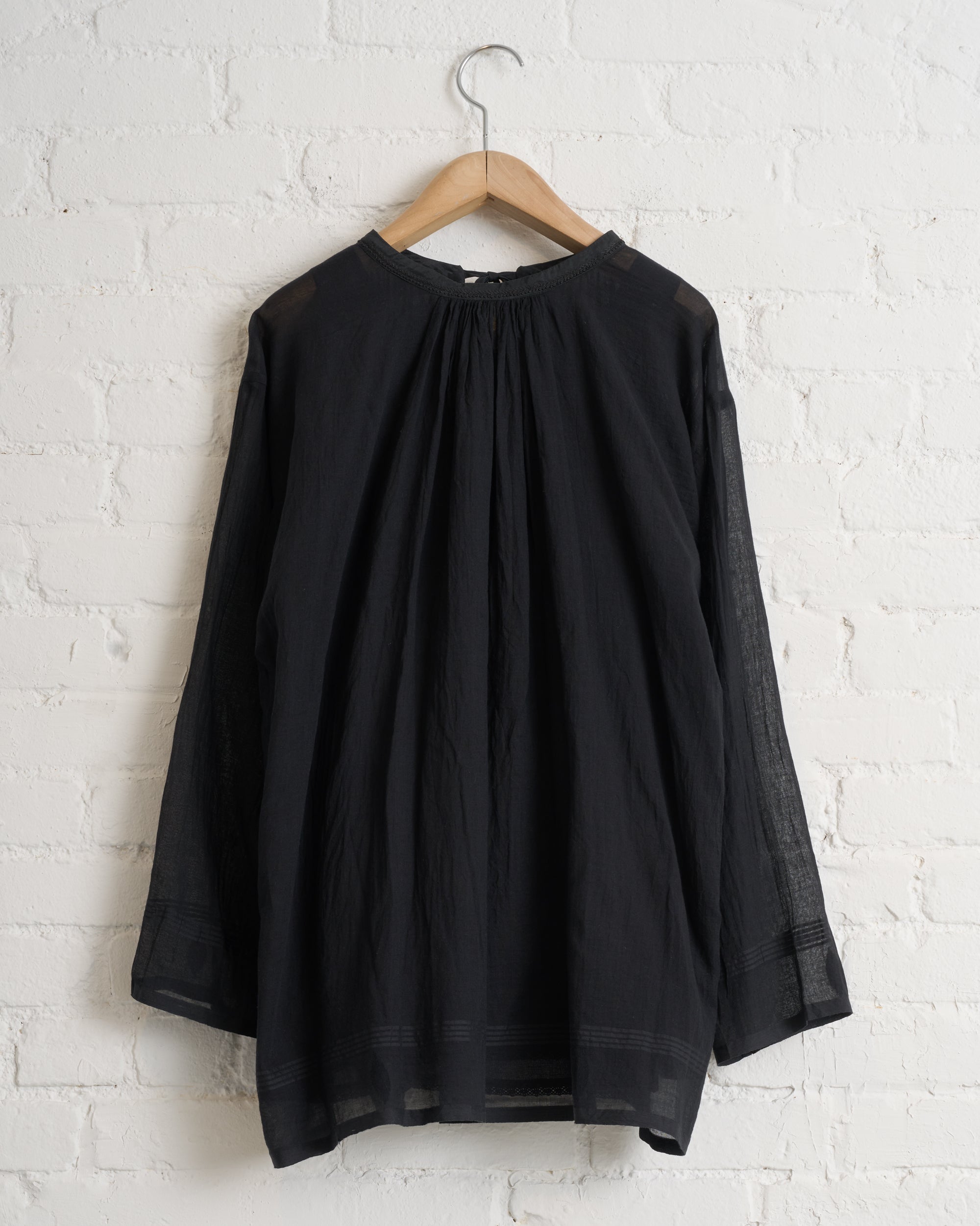 【pegi721】AODRESS 刺繍ブラウス AODress - Women's Collection – 180 The Store