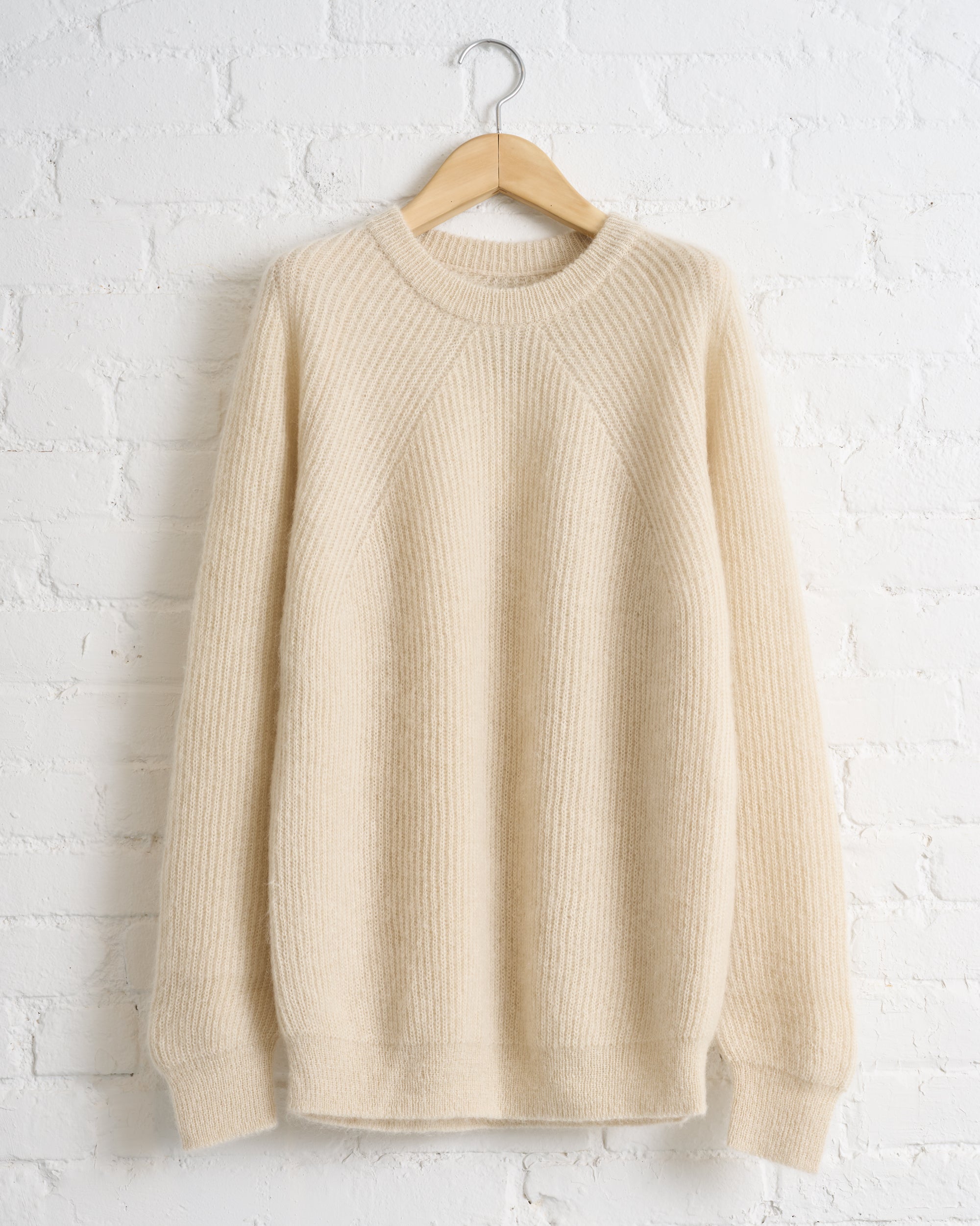 BATONER, PURE MOHAIR SIGNATURE CREW NECK, IVORY – 180 The Store