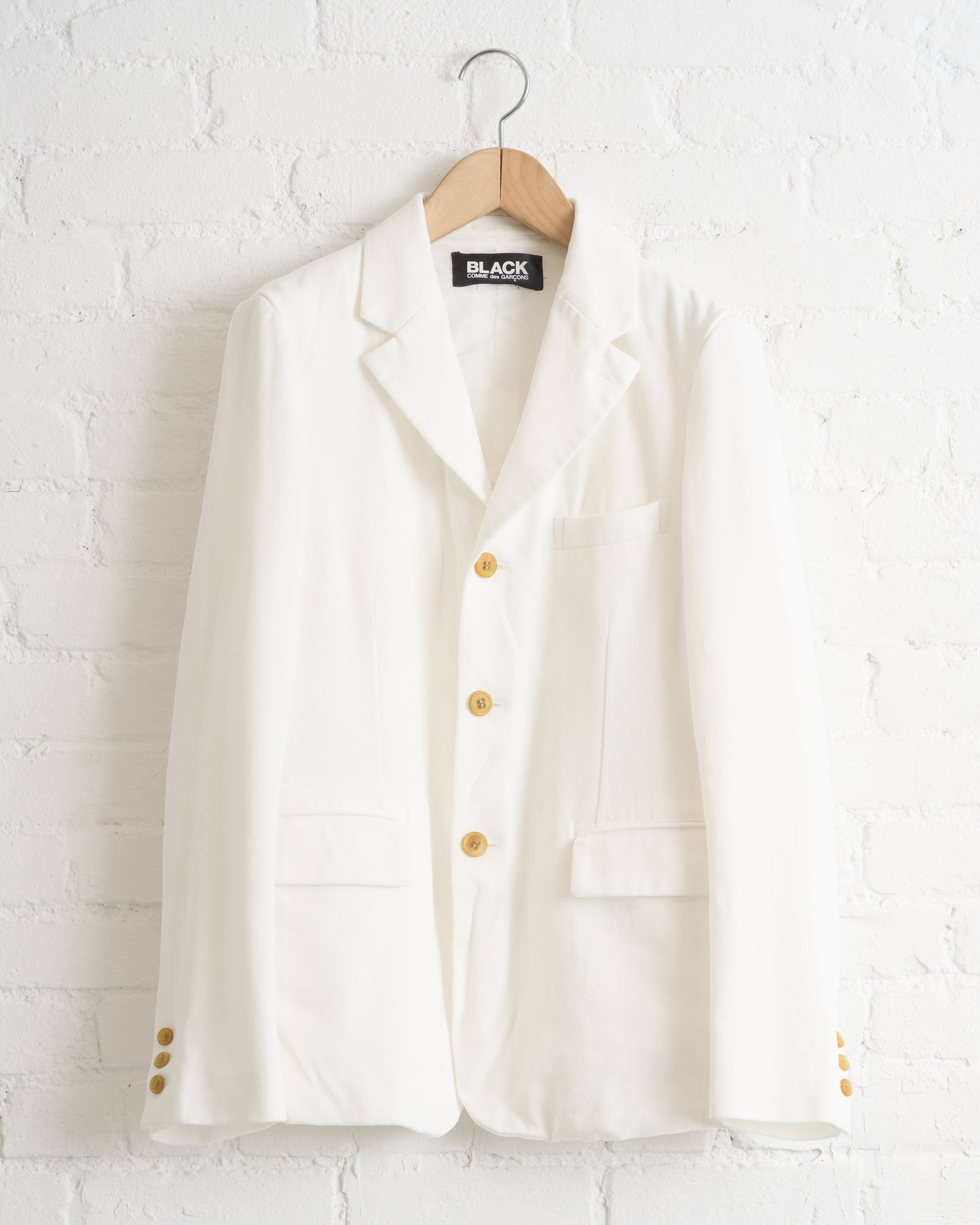 comme des garcons ジャケット　リメイク　クラッシュ　ホワイト Comme Des Garcons Black – 180 The Store