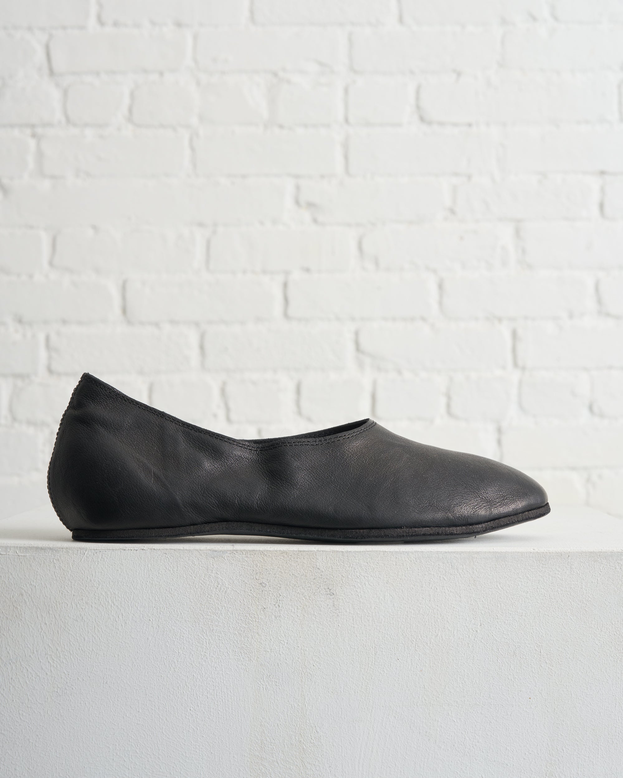 GUIDI, 626R KANGAROO FULL GRAIN BALLERINA, BLACK – 180 The Store
