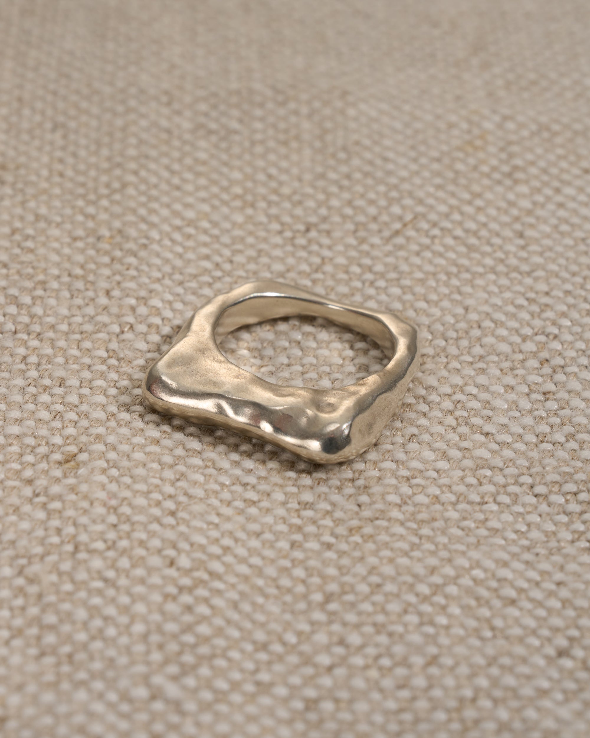 Ring_04_2048x.jpg?v=1769110191