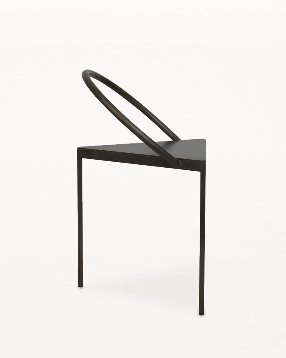 TRIANGOLO CHAIR BLACK – 180 The Store