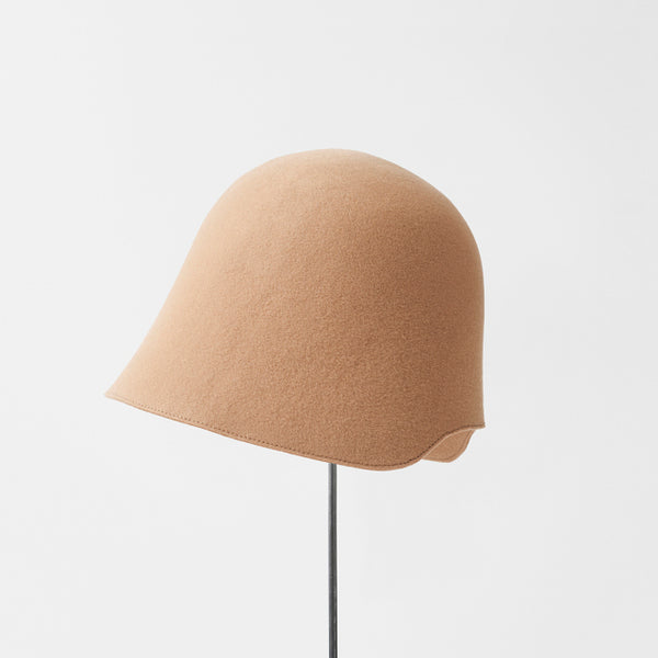 MATURE HA FREE HAT CURVED EDGE